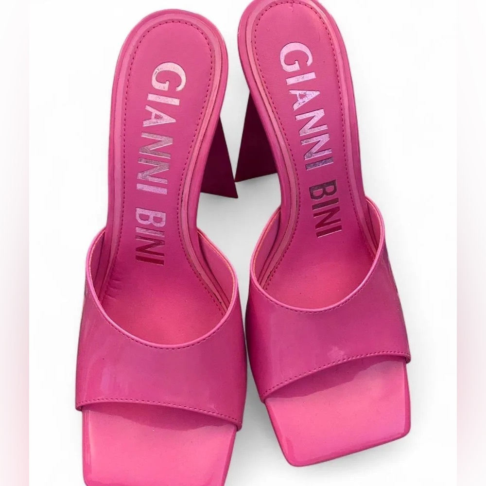 Gianni Bini Vibrant Pink Heels - Fits a 7.5